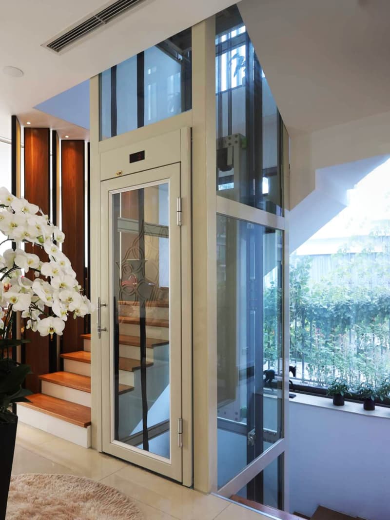 Những yếu tố ảnh hưởng đến kích thước thang máy mini